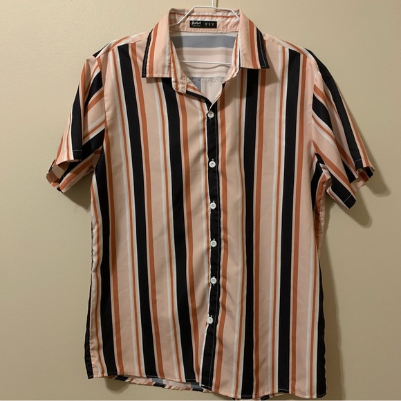 Striped button up shirt - Picture 1 of 3